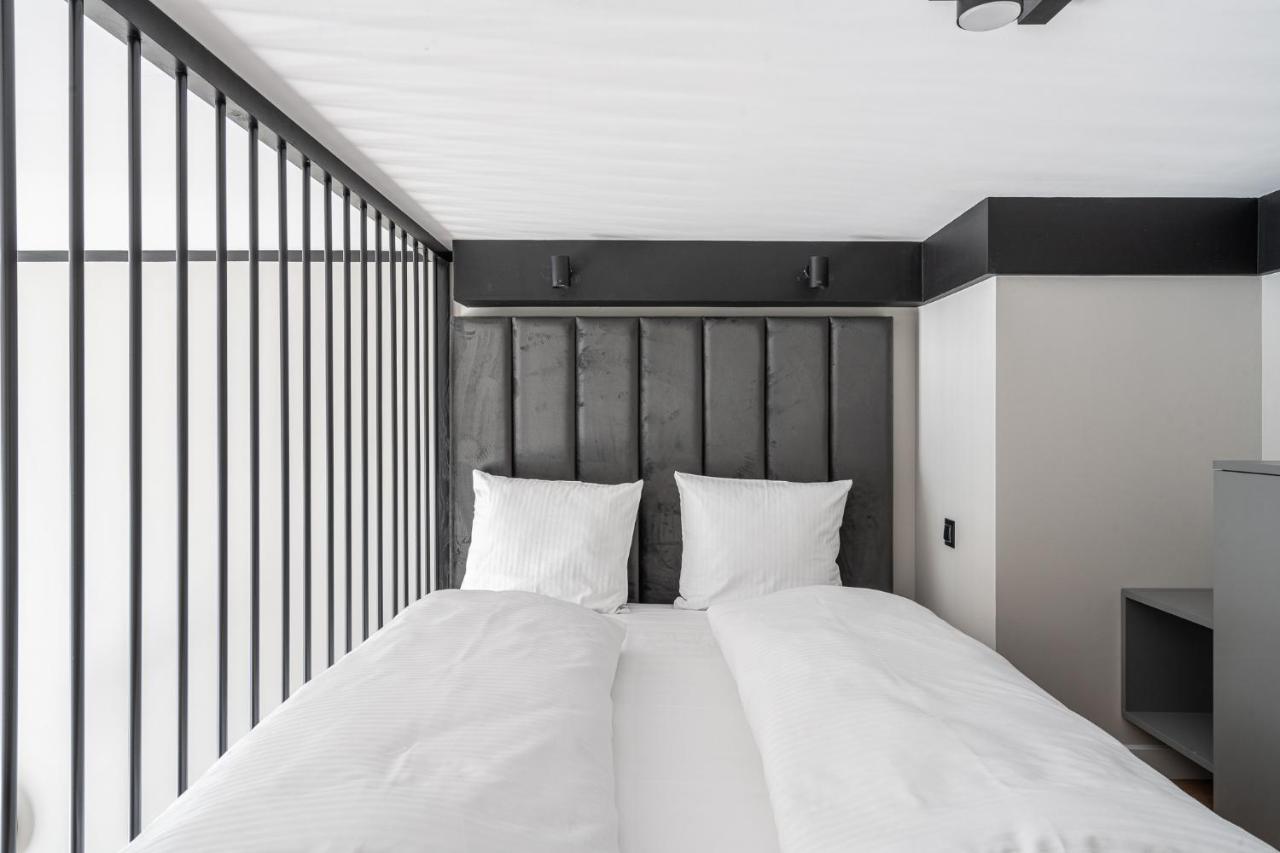 Rentplanet - Apartamenty Zarembowicza Wroclaw Bagian luar foto
