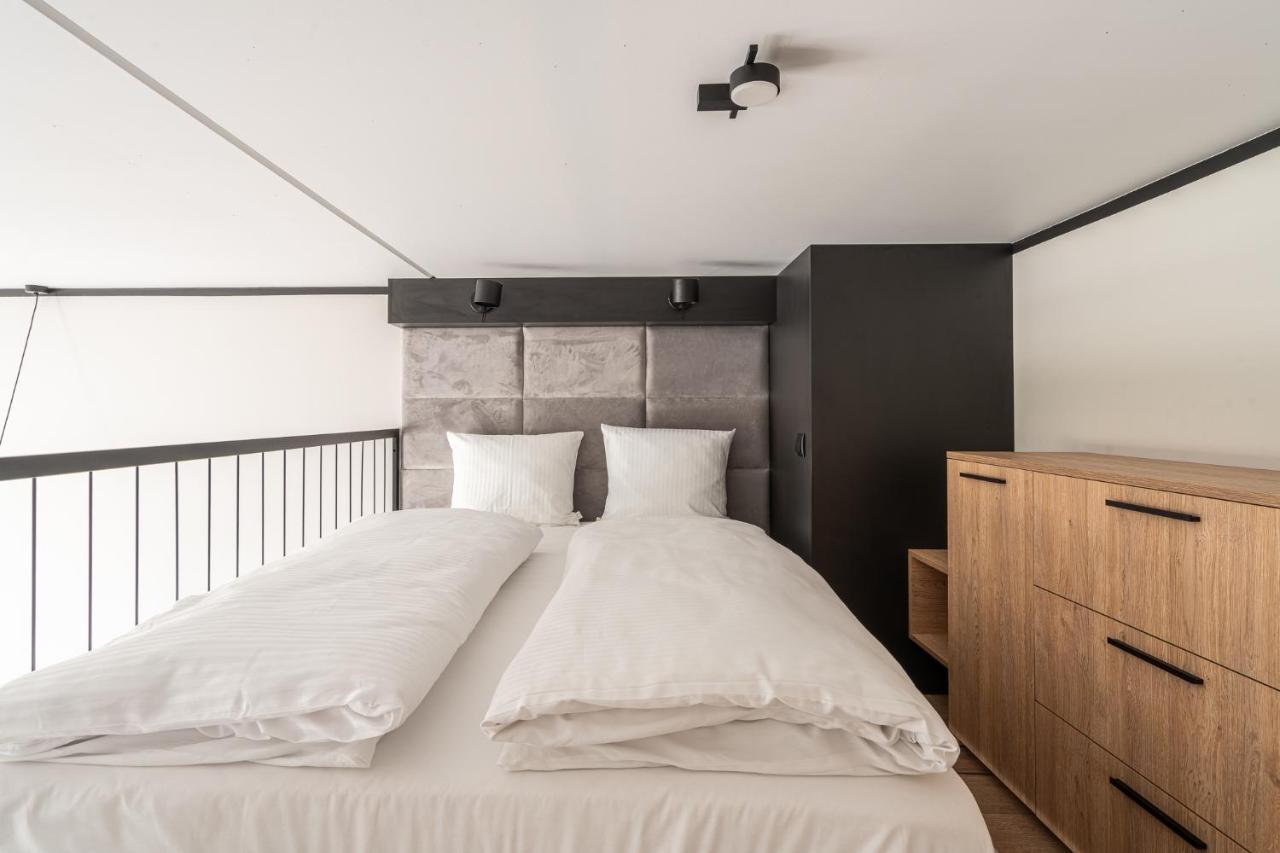 Rentplanet - Apartamenty Zarembowicza Wroclaw Bagian luar foto