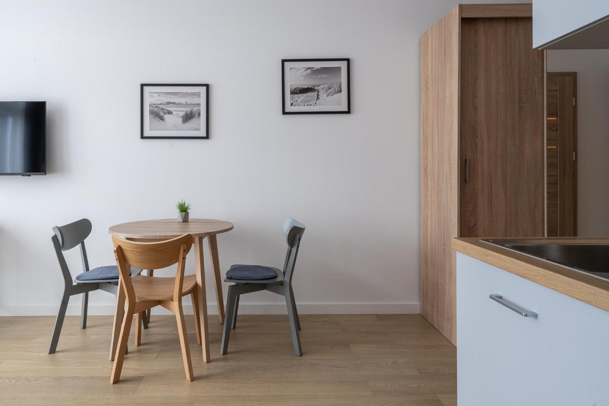 Rentplanet - Apartamenty Zarembowicza Wroclaw Bagian luar foto